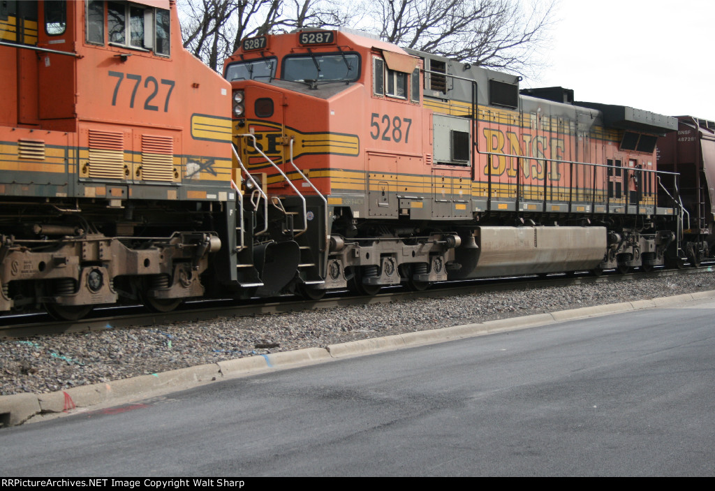 BNSF 5287